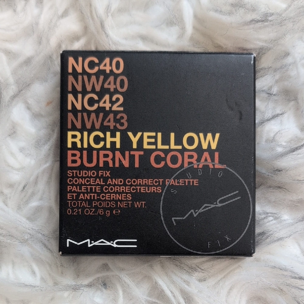 MAC Studio Fix Conceal and Correct Palette